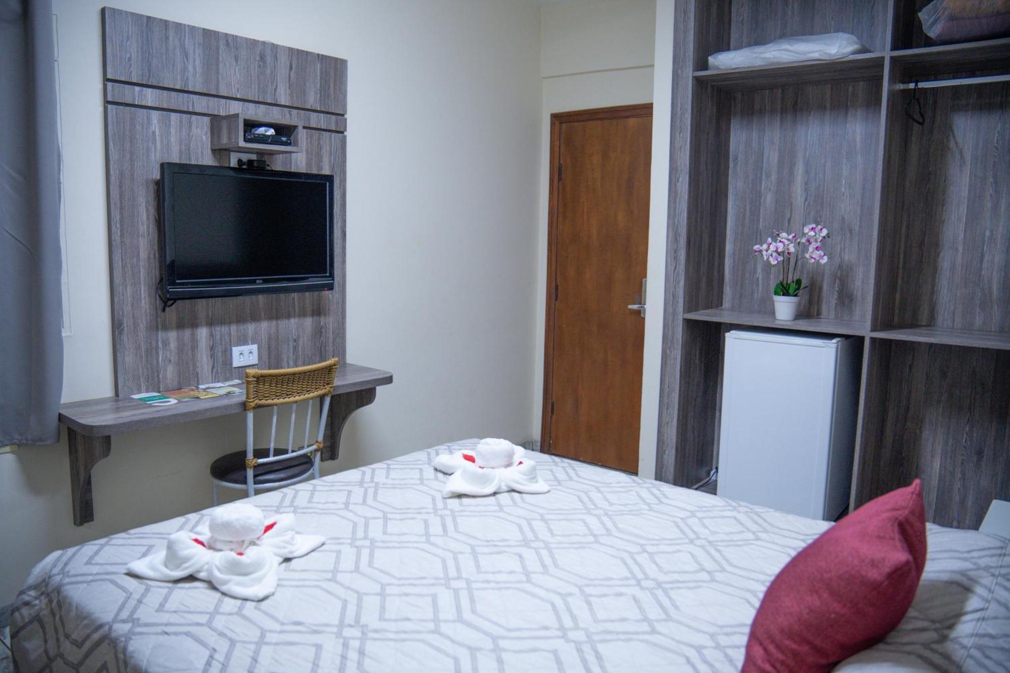 Internacional Hotel 2*